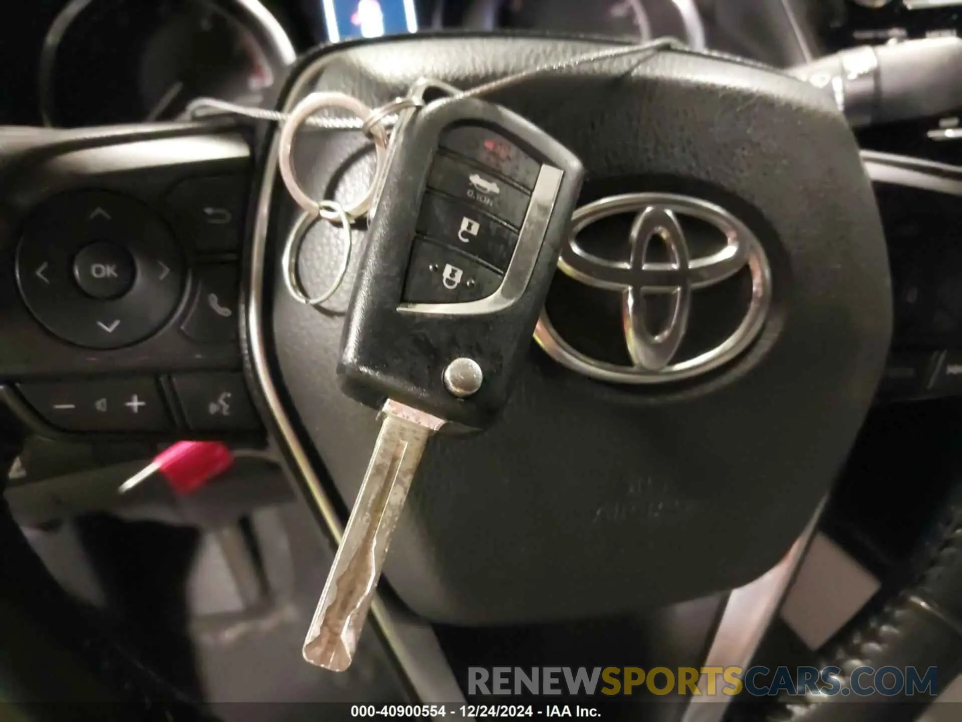 11 fotografías del automóvil dañado 4T1B11HK3KU191177 TOYOTA CAMRY 2019
