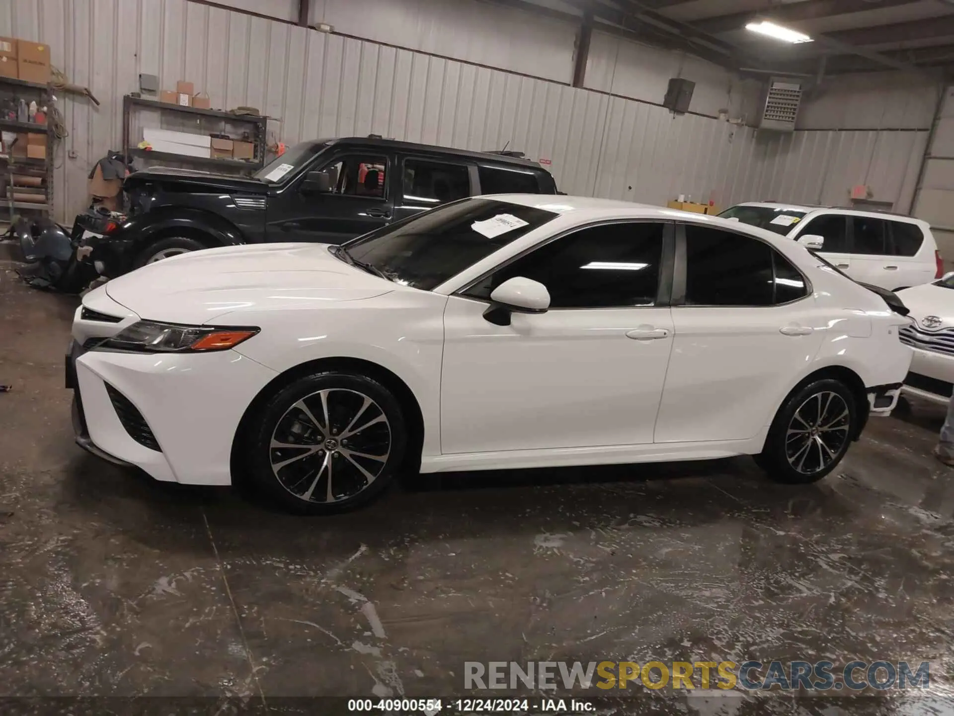 15 fotografías del automóvil dañado 4T1B11HK3KU191177 TOYOTA CAMRY 2019