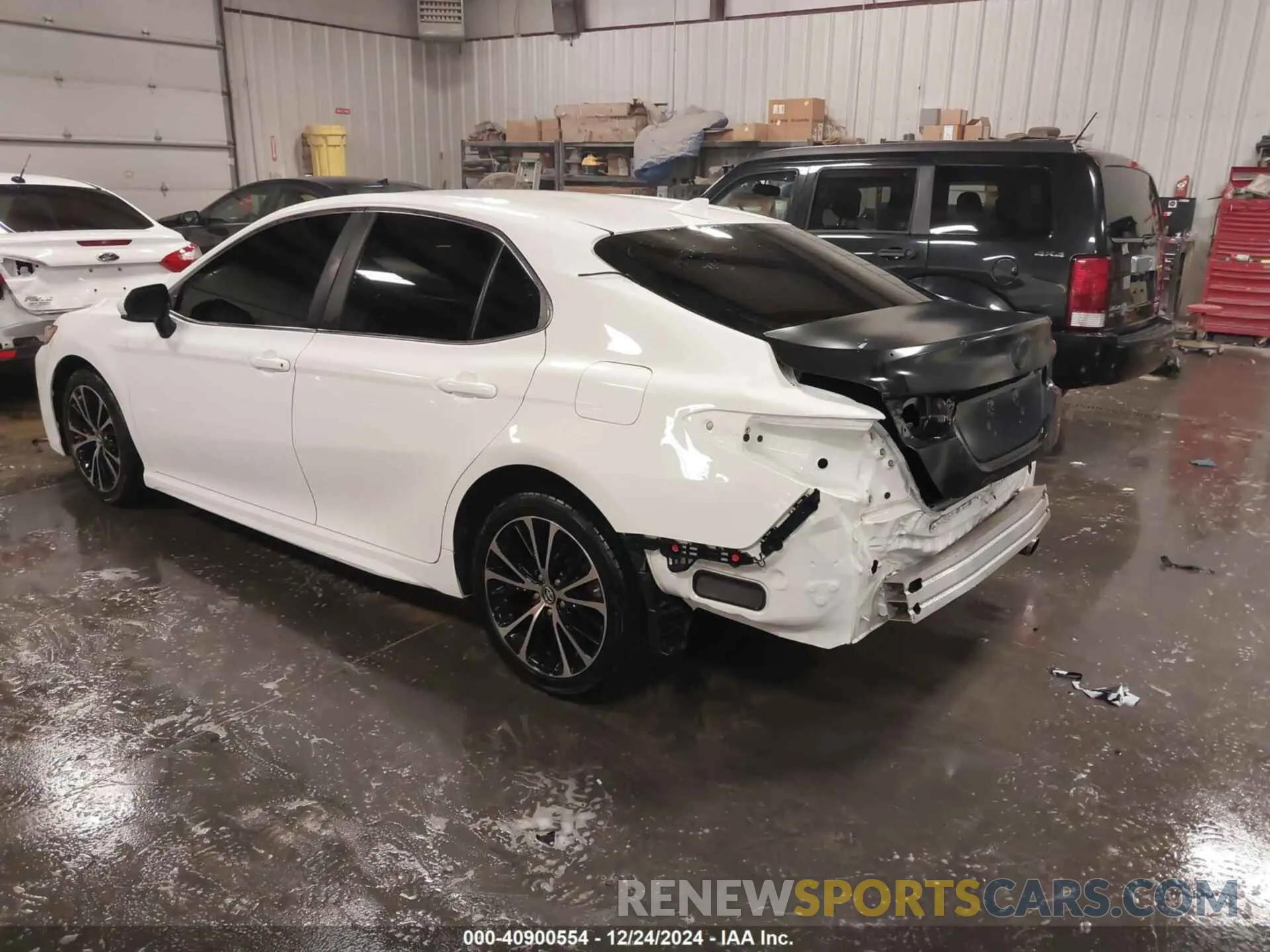 3 fotografías del automóvil dañado 4T1B11HK3KU191177 TOYOTA CAMRY 2019