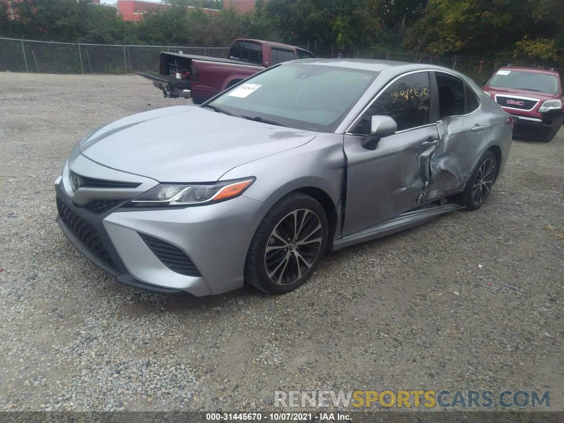 2 fotografías del automóvil dañado 4T1B11HK3KU204834 TOYOTA CAMRY 2019