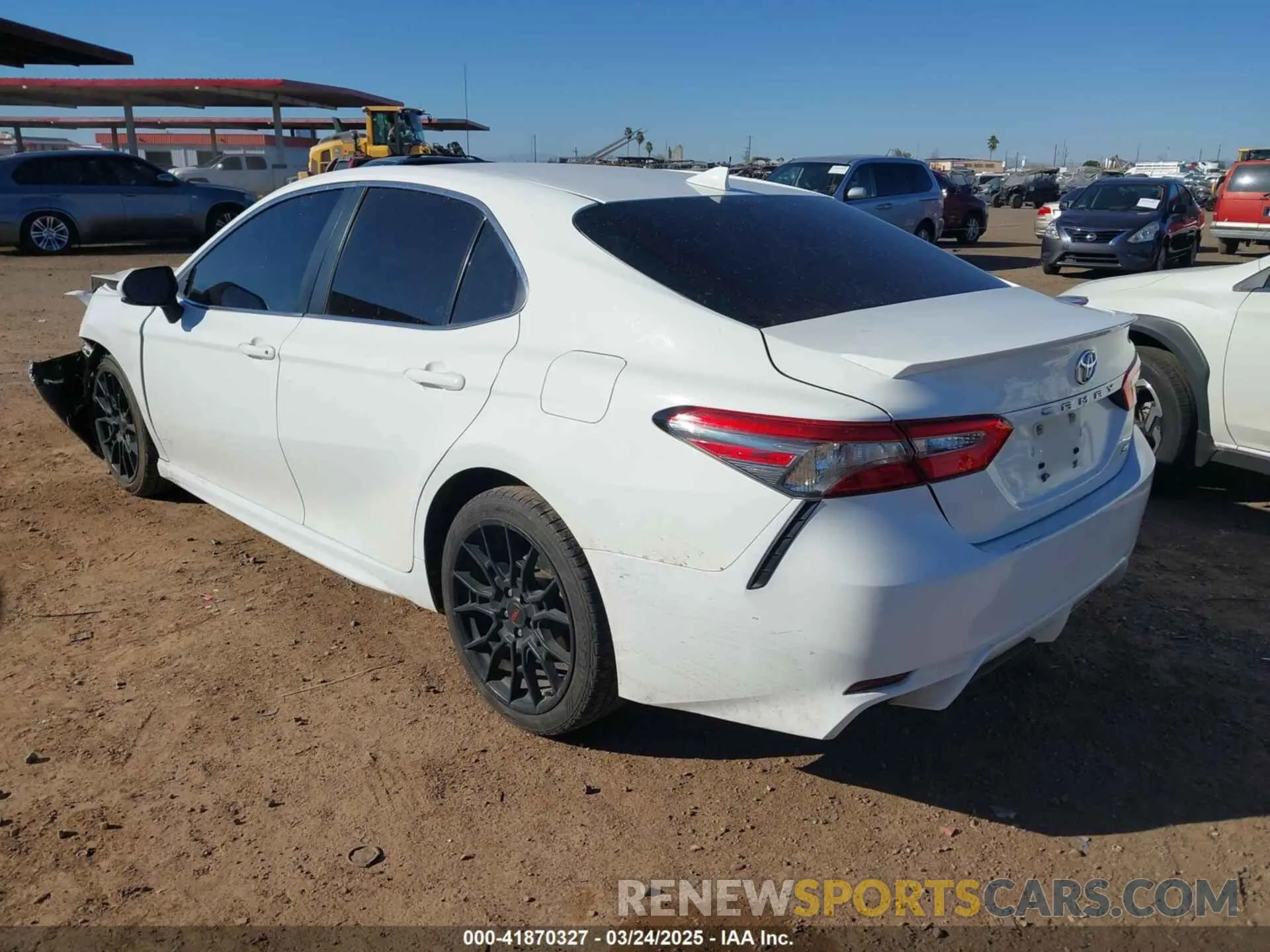 3 fotografías del automóvil dañado 4T1B11HK3KU207197 TOYOTA CAMRY 2019