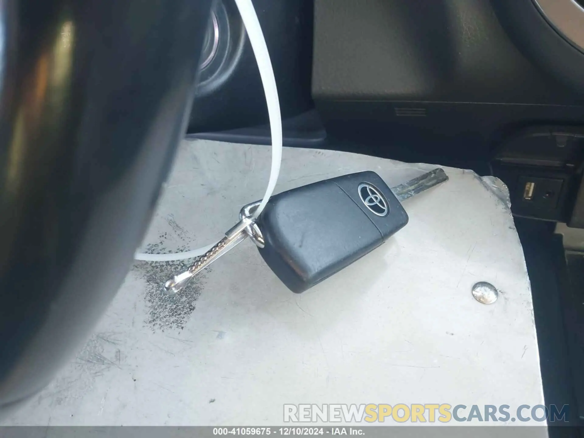 11 fotografías del automóvil dañado 4T1B11HK3KU212156 TOYOTA CAMRY 2019