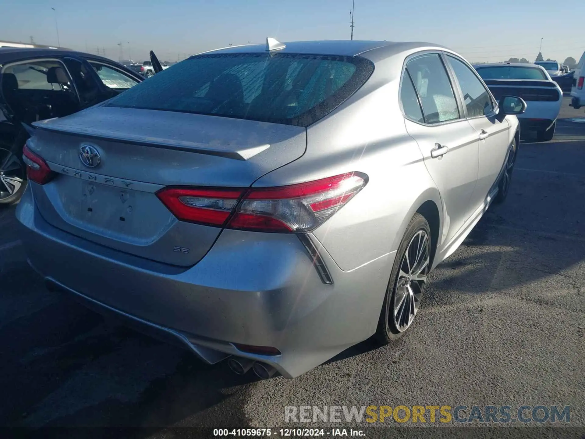 4 fotografías del automóvil dañado 4T1B11HK3KU212156 TOYOTA CAMRY 2019