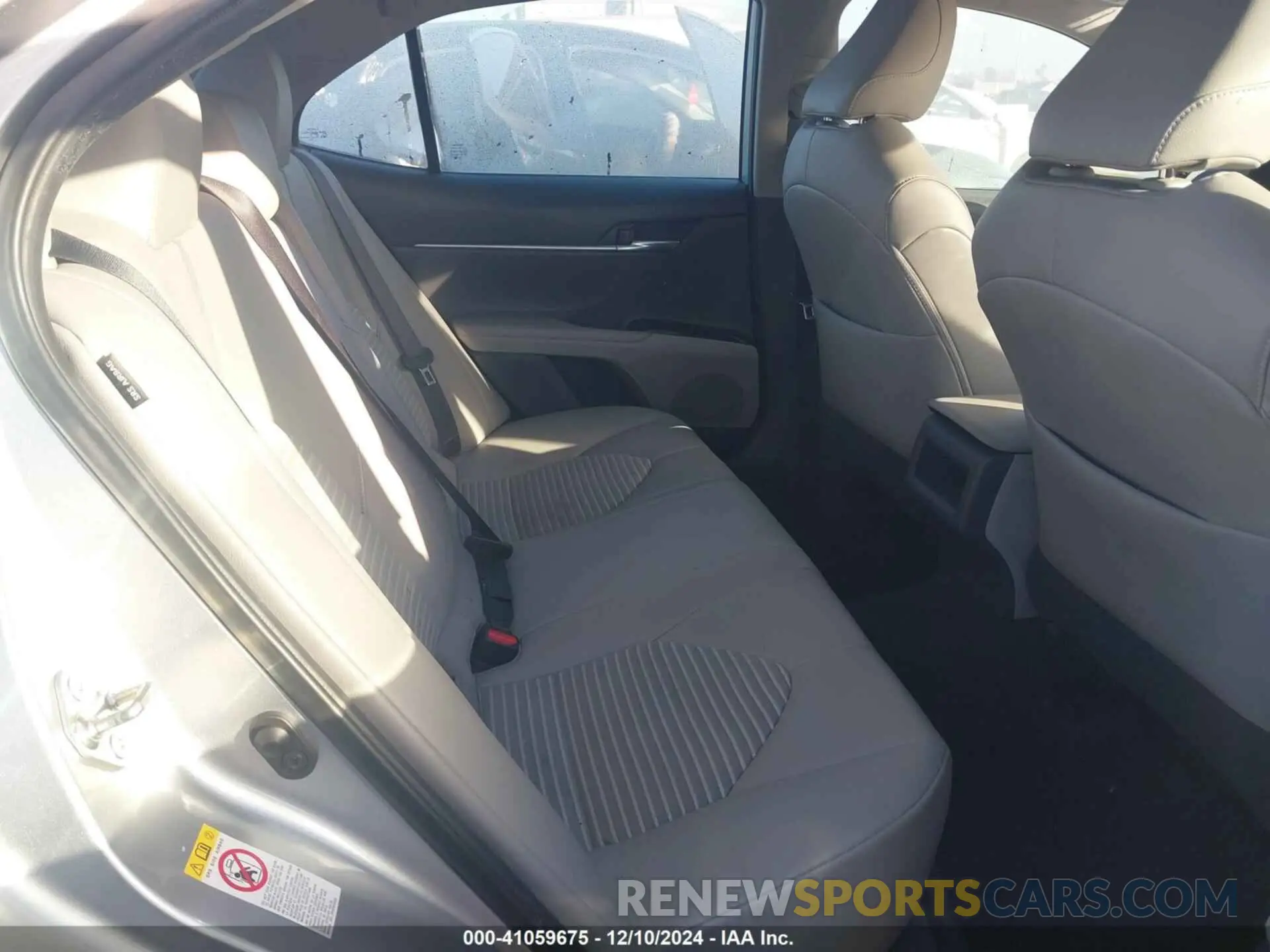 8 fotografías del automóvil dañado 4T1B11HK3KU212156 TOYOTA CAMRY 2019