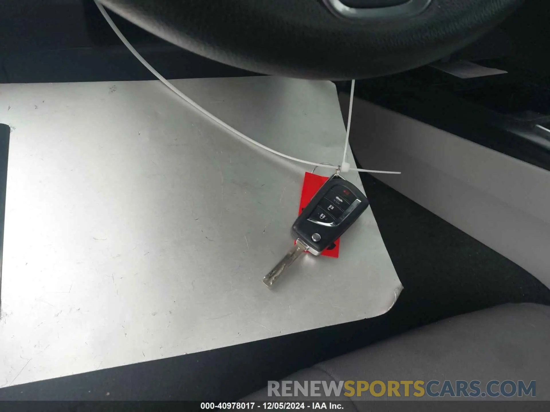 11 fotografías del automóvil dañado 4T1B11HK3KU212982 TOYOTA CAMRY 2019