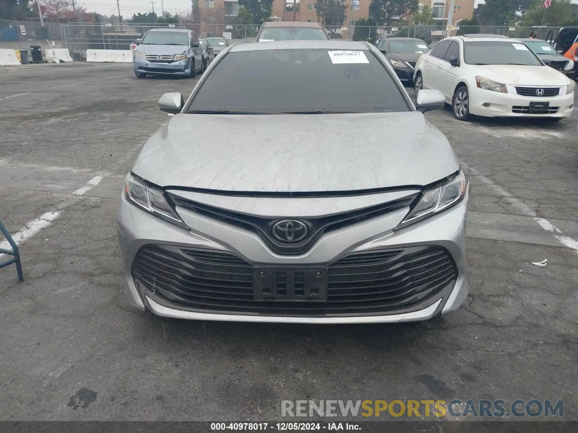 13 fotografías del automóvil dañado 4T1B11HK3KU212982 TOYOTA CAMRY 2019