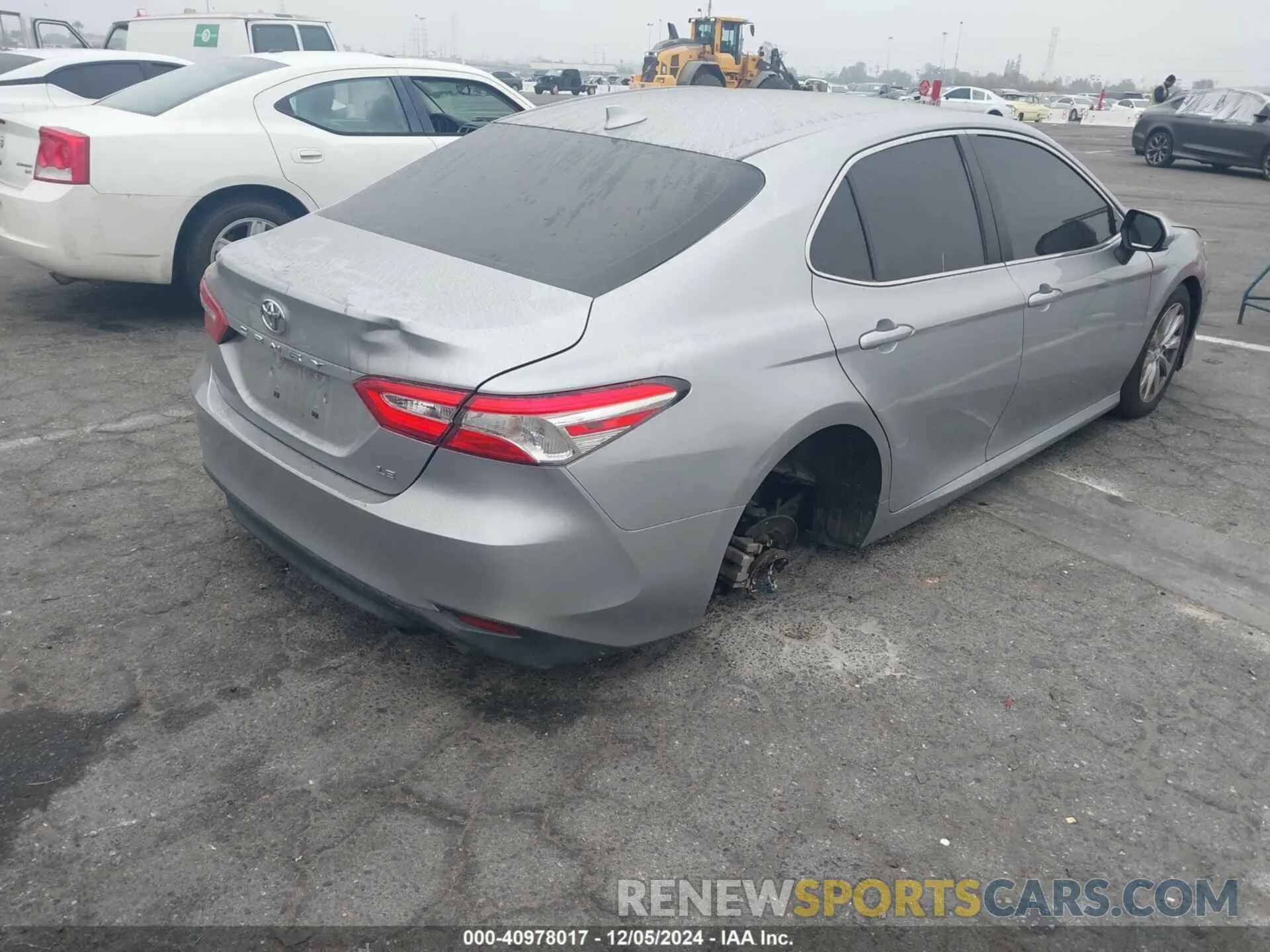 4 fotografías del automóvil dañado 4T1B11HK3KU212982 TOYOTA CAMRY 2019