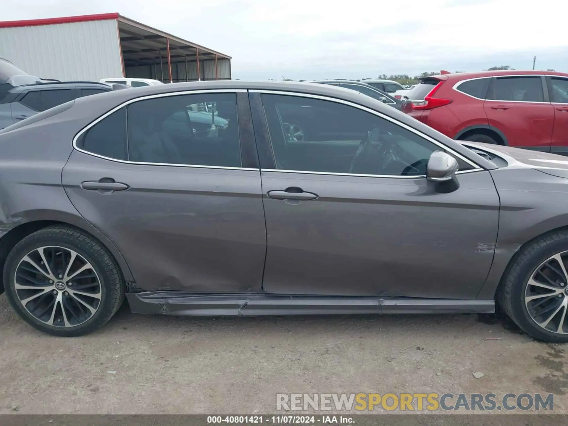 14 fotografías del automóvil dañado 4T1B11HK3KU216465 TOYOTA CAMRY 2019
