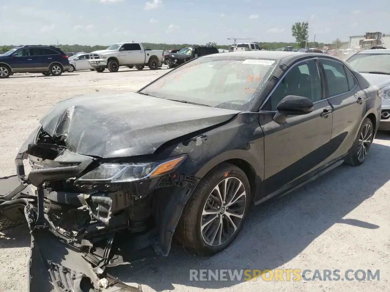 2 fotografías del automóvil dañado 4T1B11HK3KU217146 TOYOTA CAMRY 2019