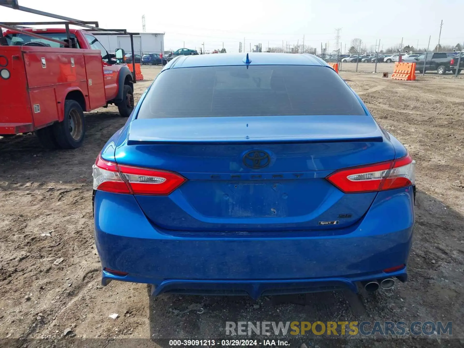 16 fotografías del automóvil dañado 4T1B11HK3KU222721 TOYOTA CAMRY 2019