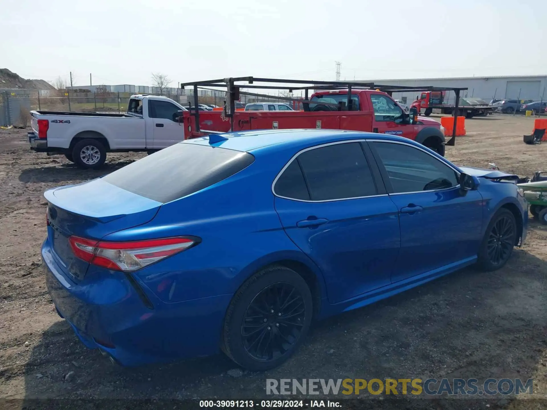4 fotografías del automóvil dañado 4T1B11HK3KU222721 TOYOTA CAMRY 2019