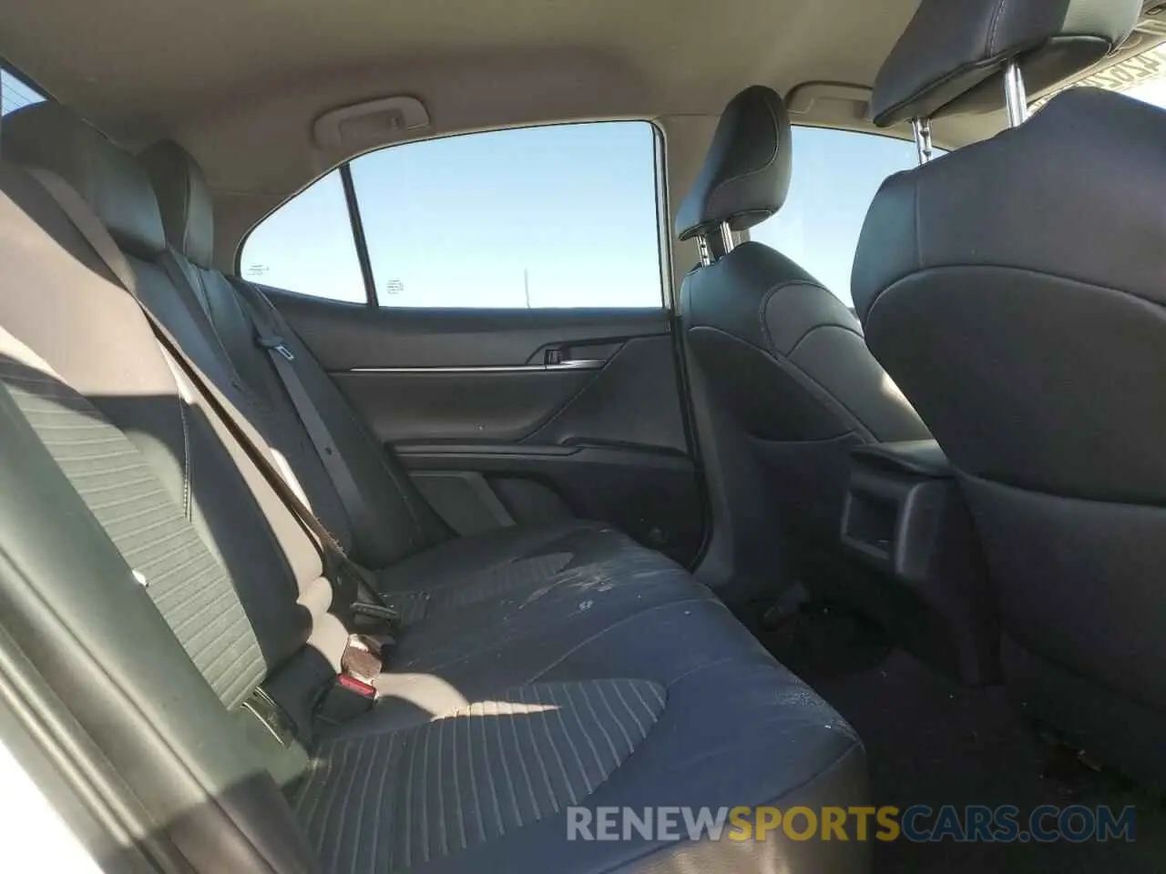 10 fotografías del automóvil dañado 4T1B11HK3KU235551 TOYOTA CAMRY 2019