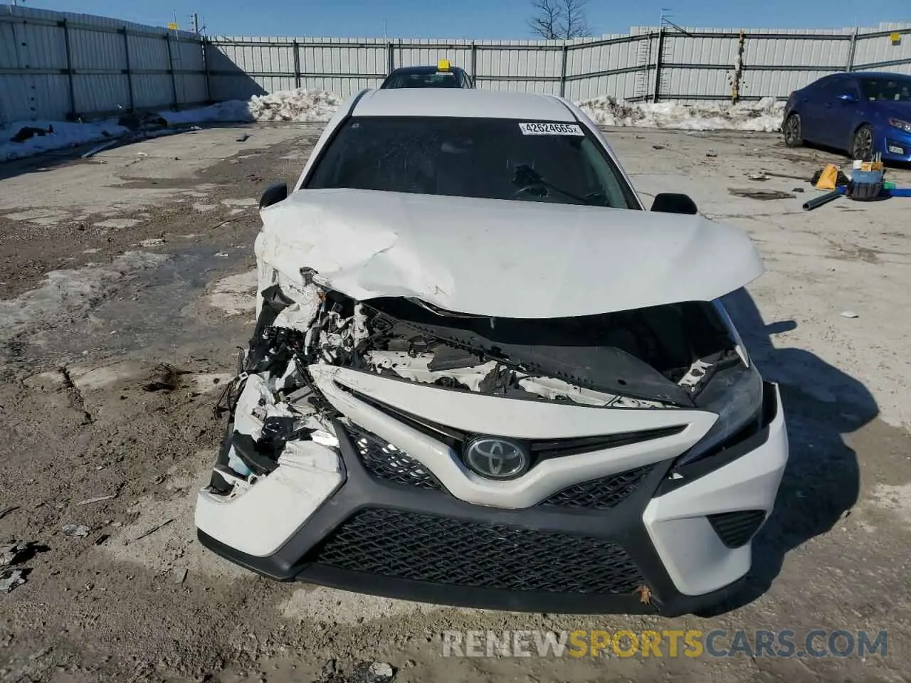 5 fotografías del automóvil dañado 4T1B11HK3KU235551 TOYOTA CAMRY 2019