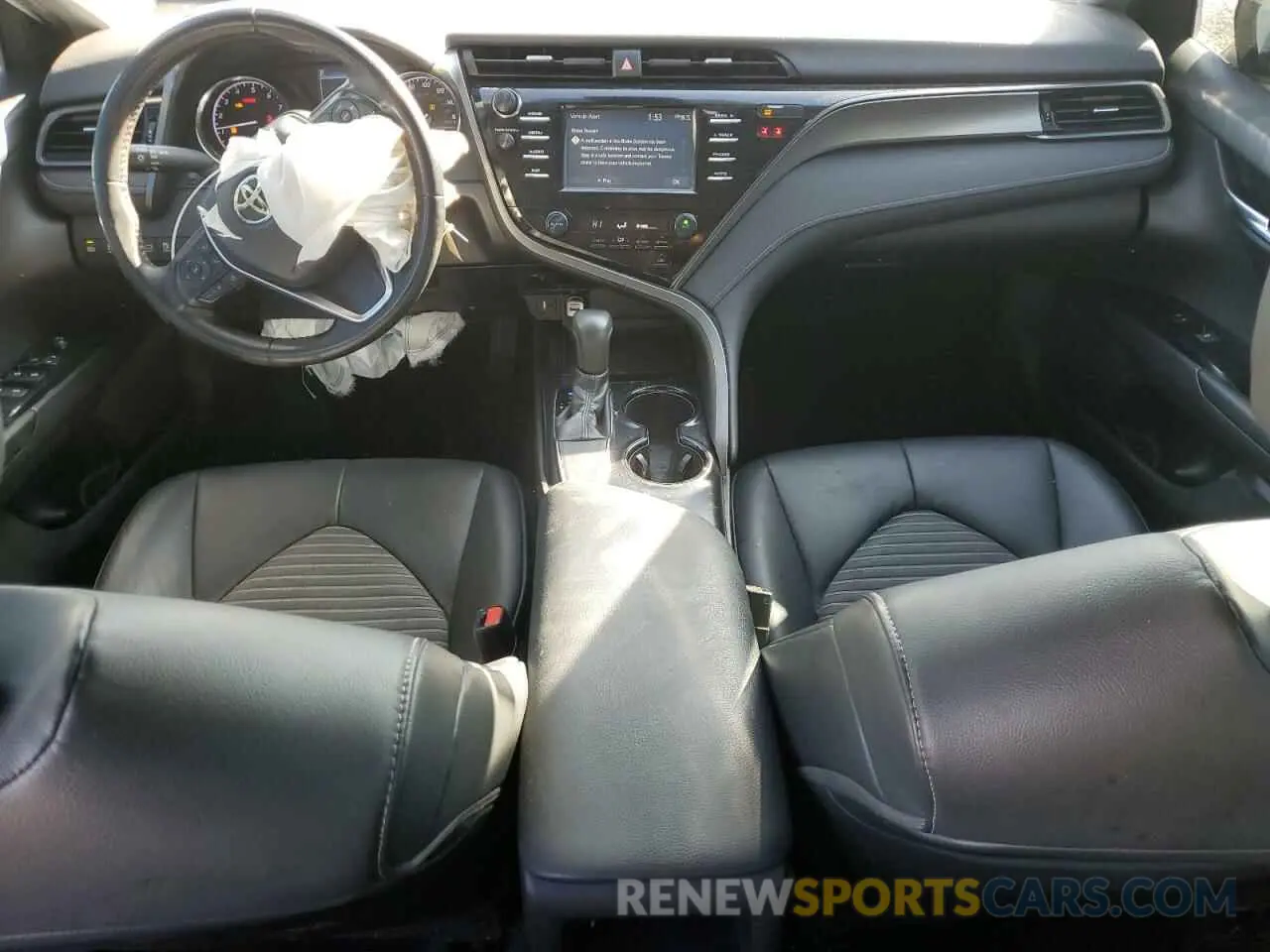 8 fotografías del automóvil dañado 4T1B11HK3KU235551 TOYOTA CAMRY 2019