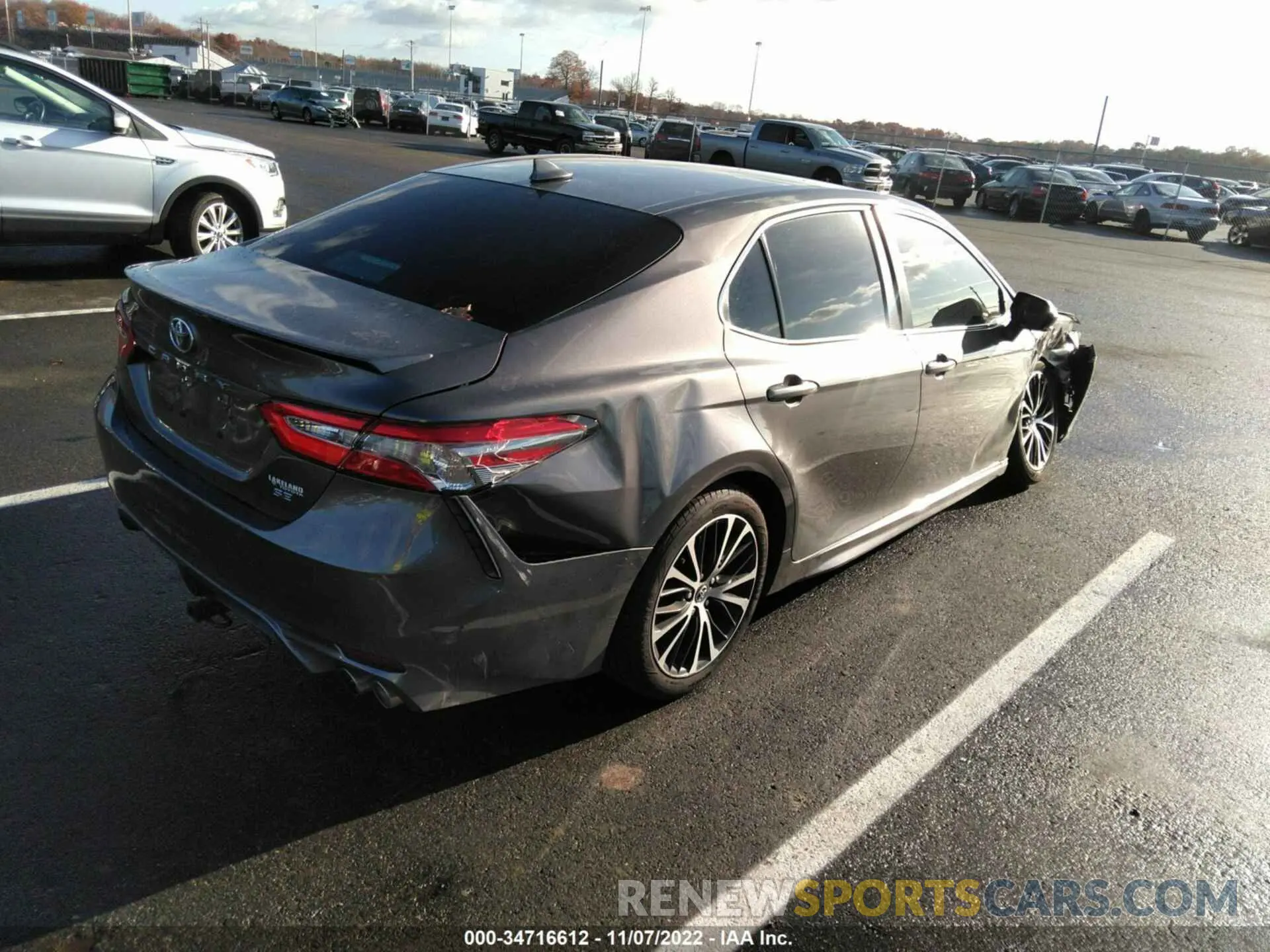 4 fotografías del automóvil dañado 4T1B11HK3KU244749 TOYOTA CAMRY 2019