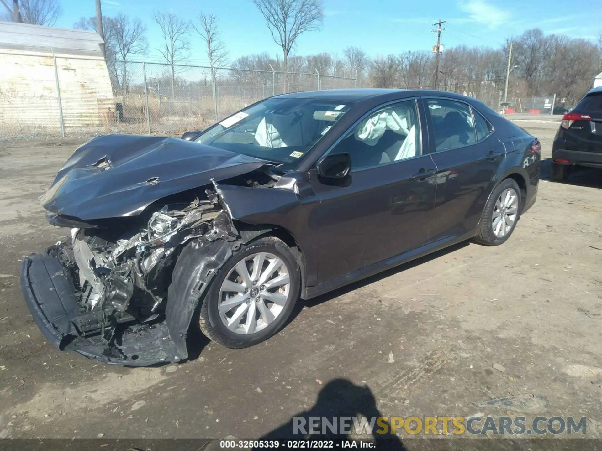 2 fotografías del automóvil dañado 4T1B11HK3KU246906 TOYOTA CAMRY 2019
