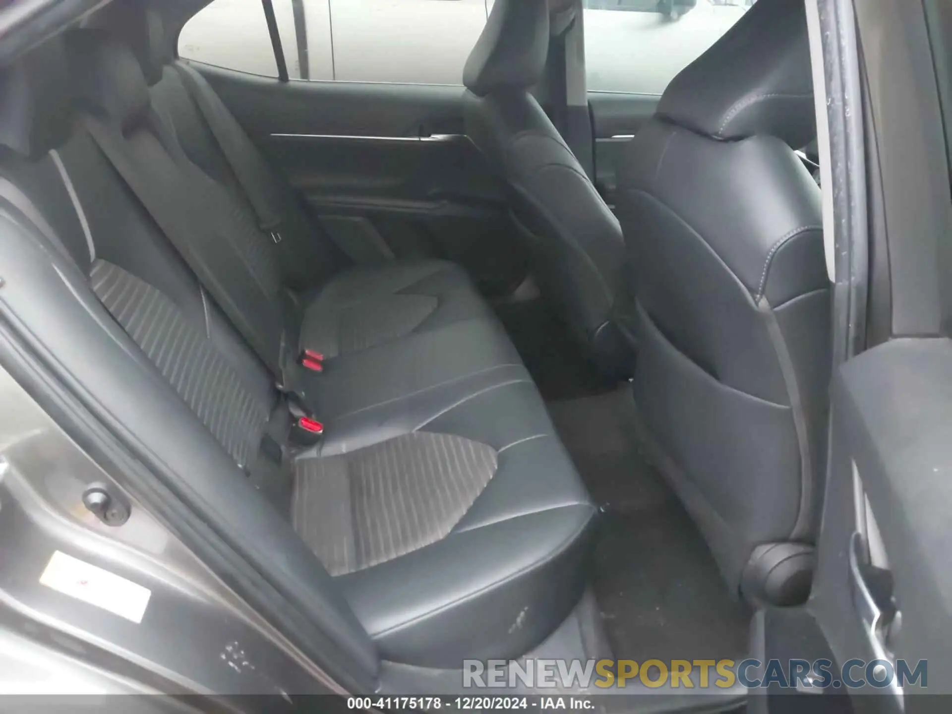 8 fotografías del automóvil dañado 4T1B11HK3KU248056 TOYOTA CAMRY 2019