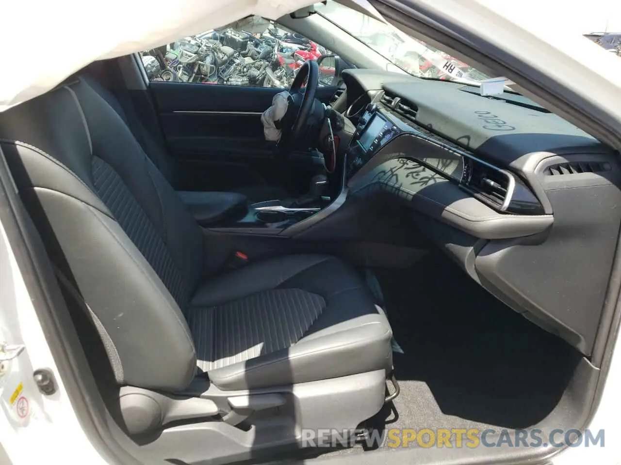 5 fotografías del automóvil dañado 4T1B11HK3KU248963 TOYOTA CAMRY 2019