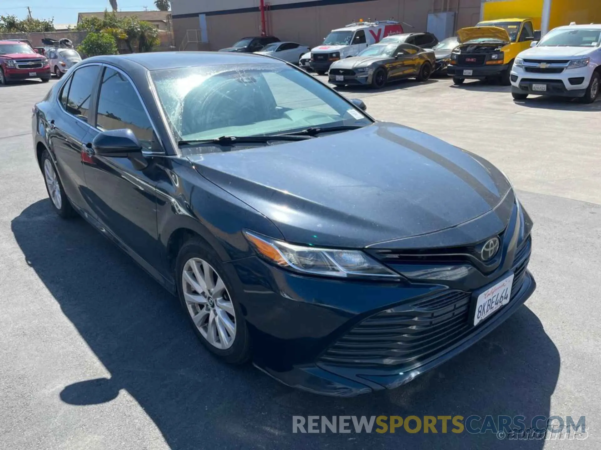 2 fotografías del automóvil dañado 4T1B11HK3KU248980 TOYOTA CAMRY 2019