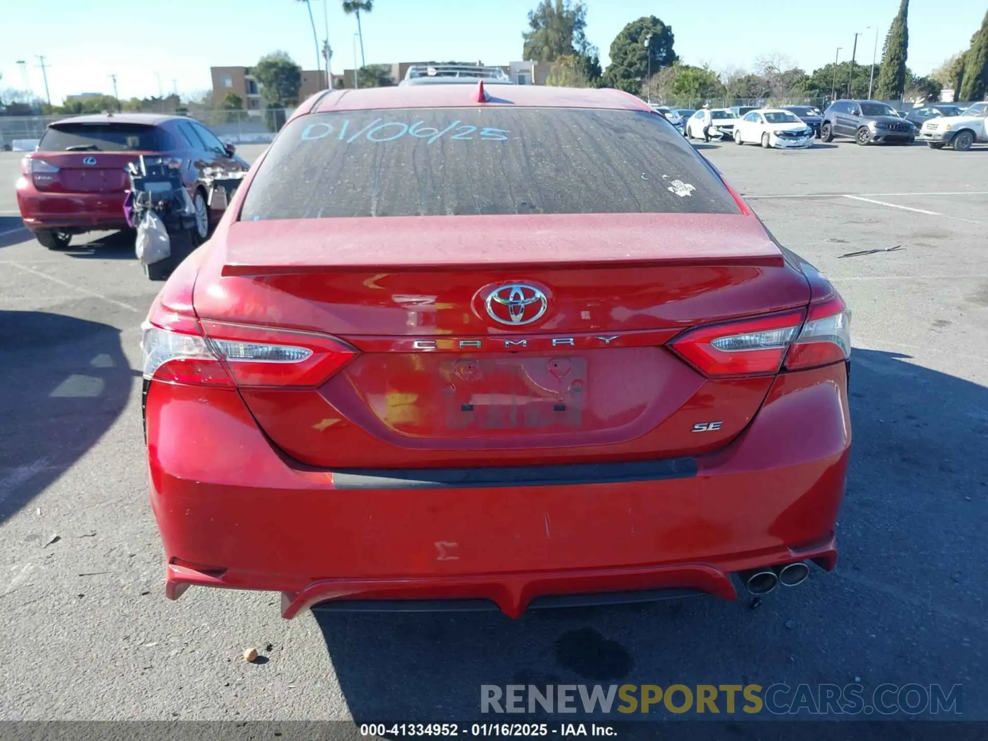 17 fotografías del automóvil dañado 4T1B11HK3KU250180 TOYOTA CAMRY 2019