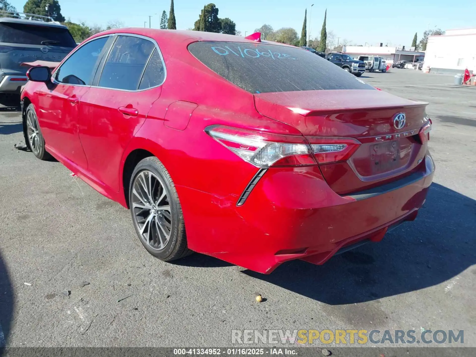 3 fotografías del automóvil dañado 4T1B11HK3KU250180 TOYOTA CAMRY 2019