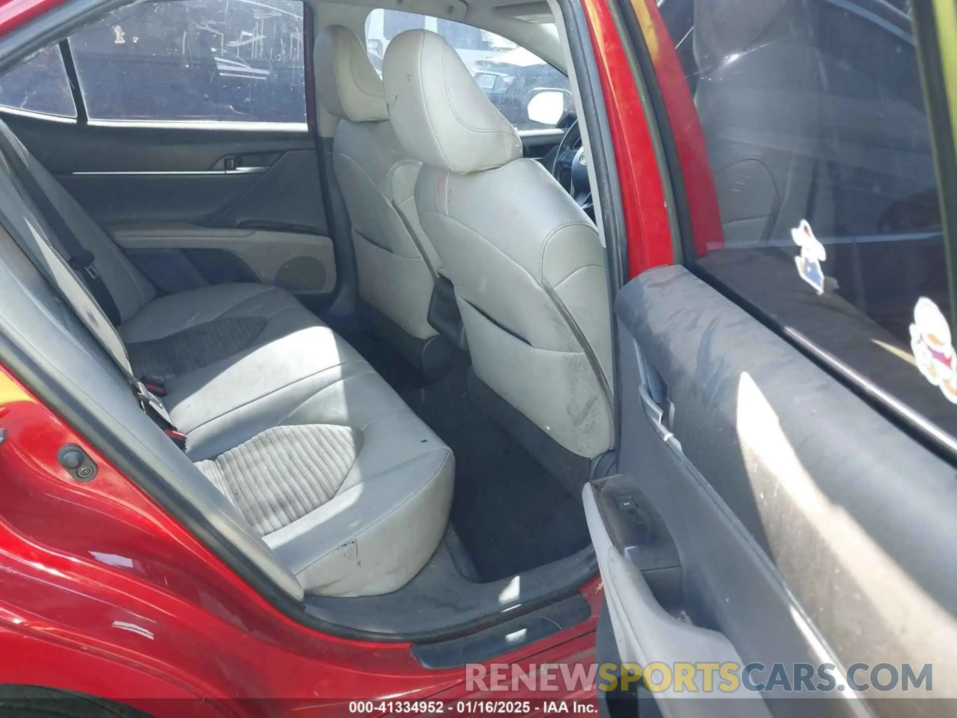 8 fotografías del automóvil dañado 4T1B11HK3KU250180 TOYOTA CAMRY 2019