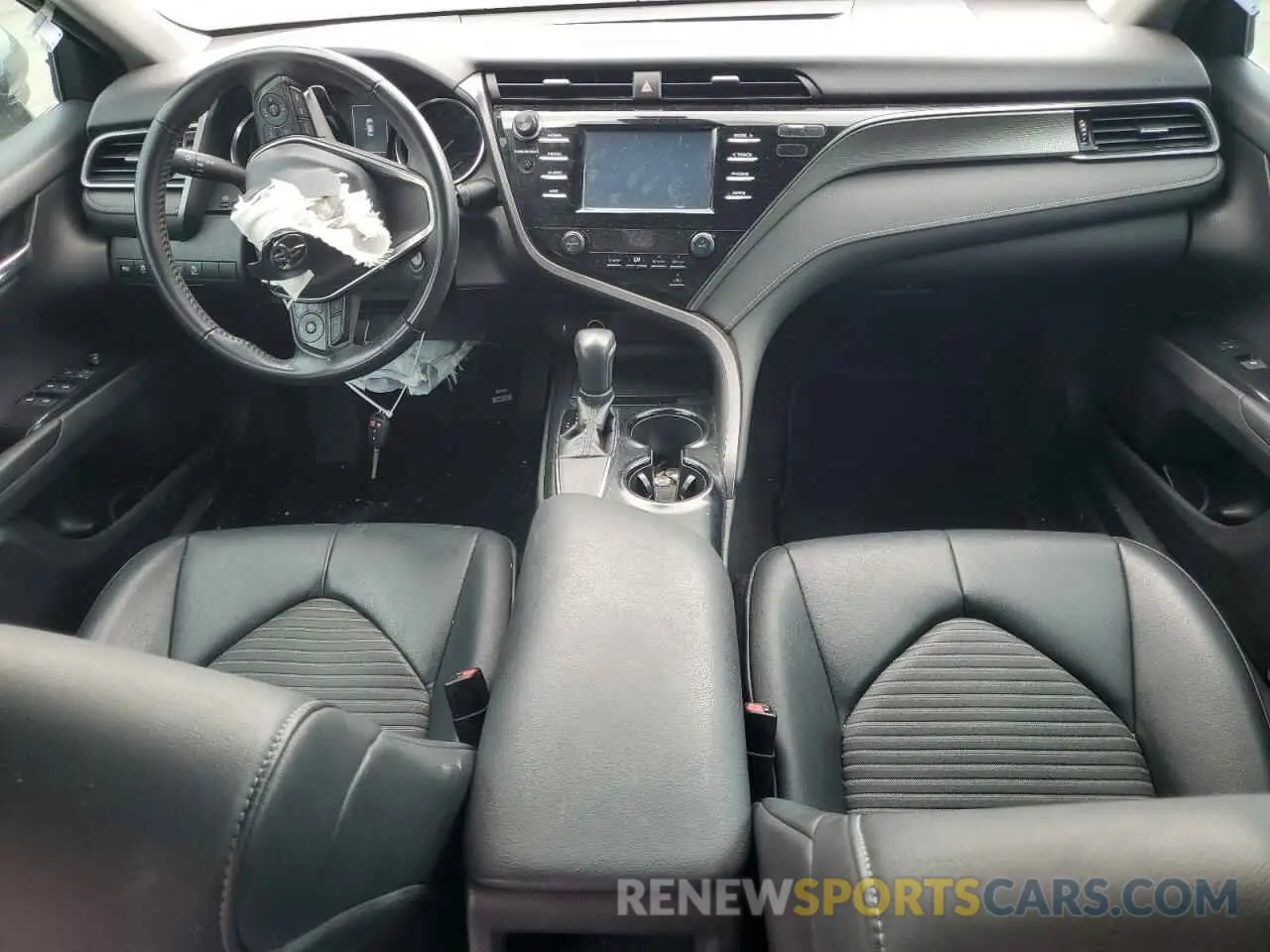 8 fotografías del automóvil dañado 4T1B11HK3KU257128 TOYOTA CAMRY 2019
