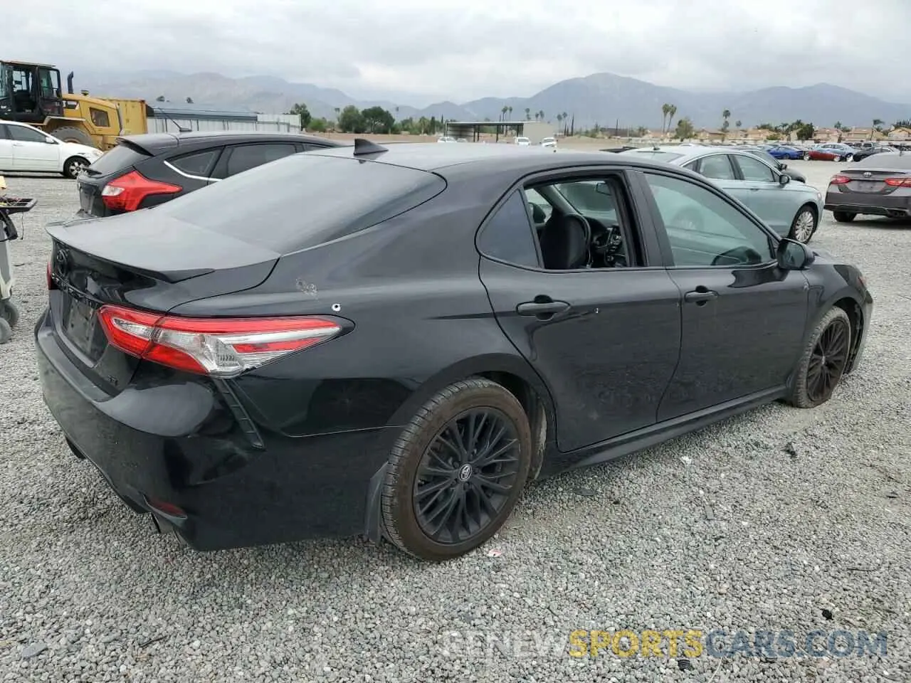 3 fotografías del automóvil dañado 4T1B11HK3KU264046 TOYOTA CAMRY 2019