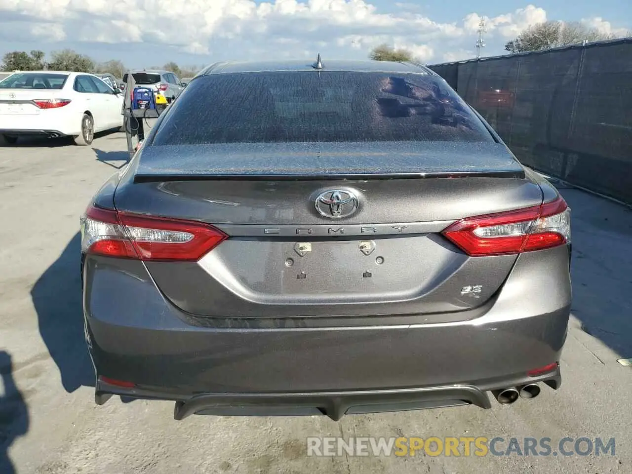 6 fotografías del automóvil dañado 4T1B11HK3KU267528 TOYOTA CAMRY 2019