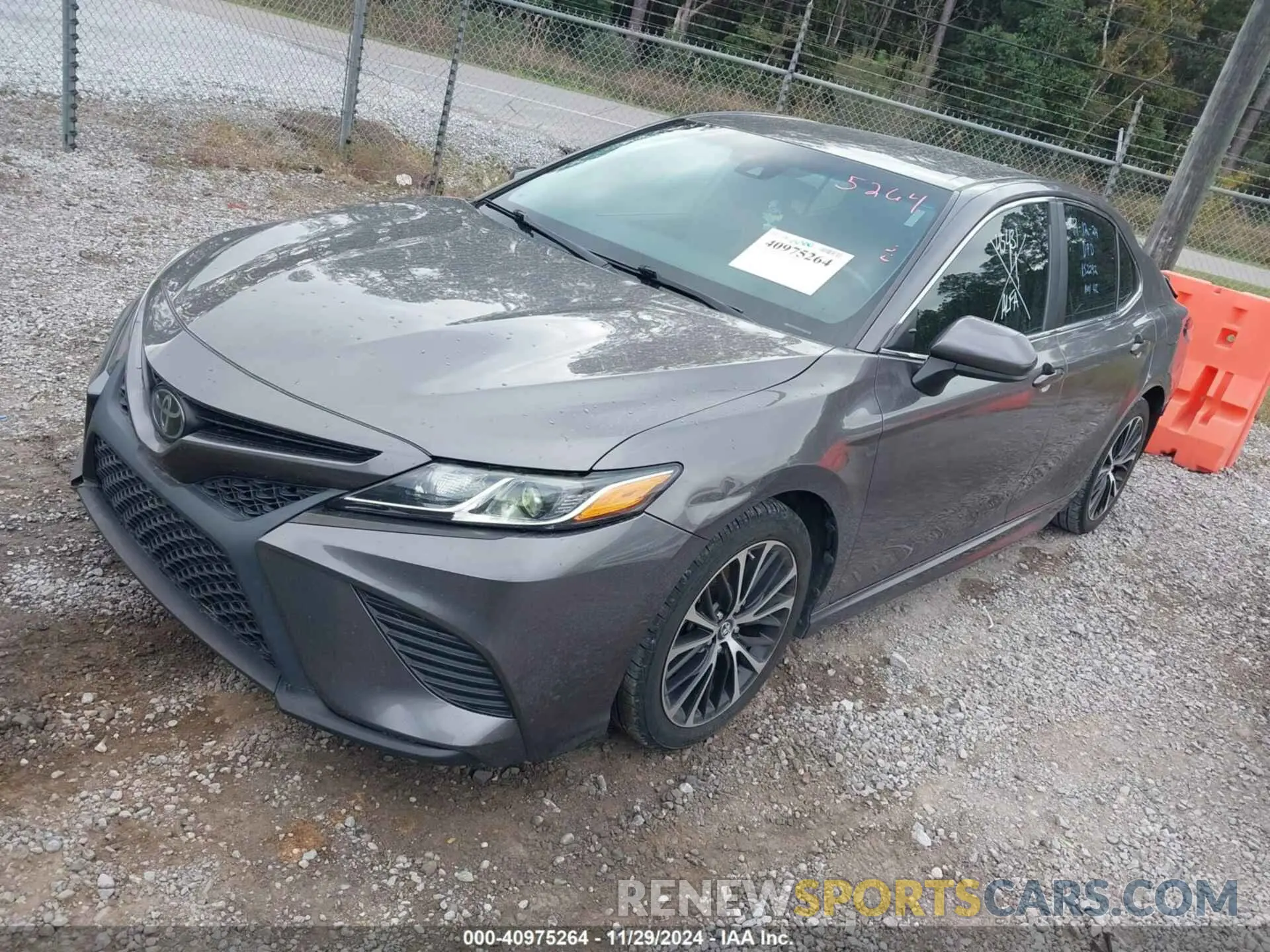 2 fotografías del automóvil dañado 4T1B11HK3KU279887 TOYOTA CAMRY 2019