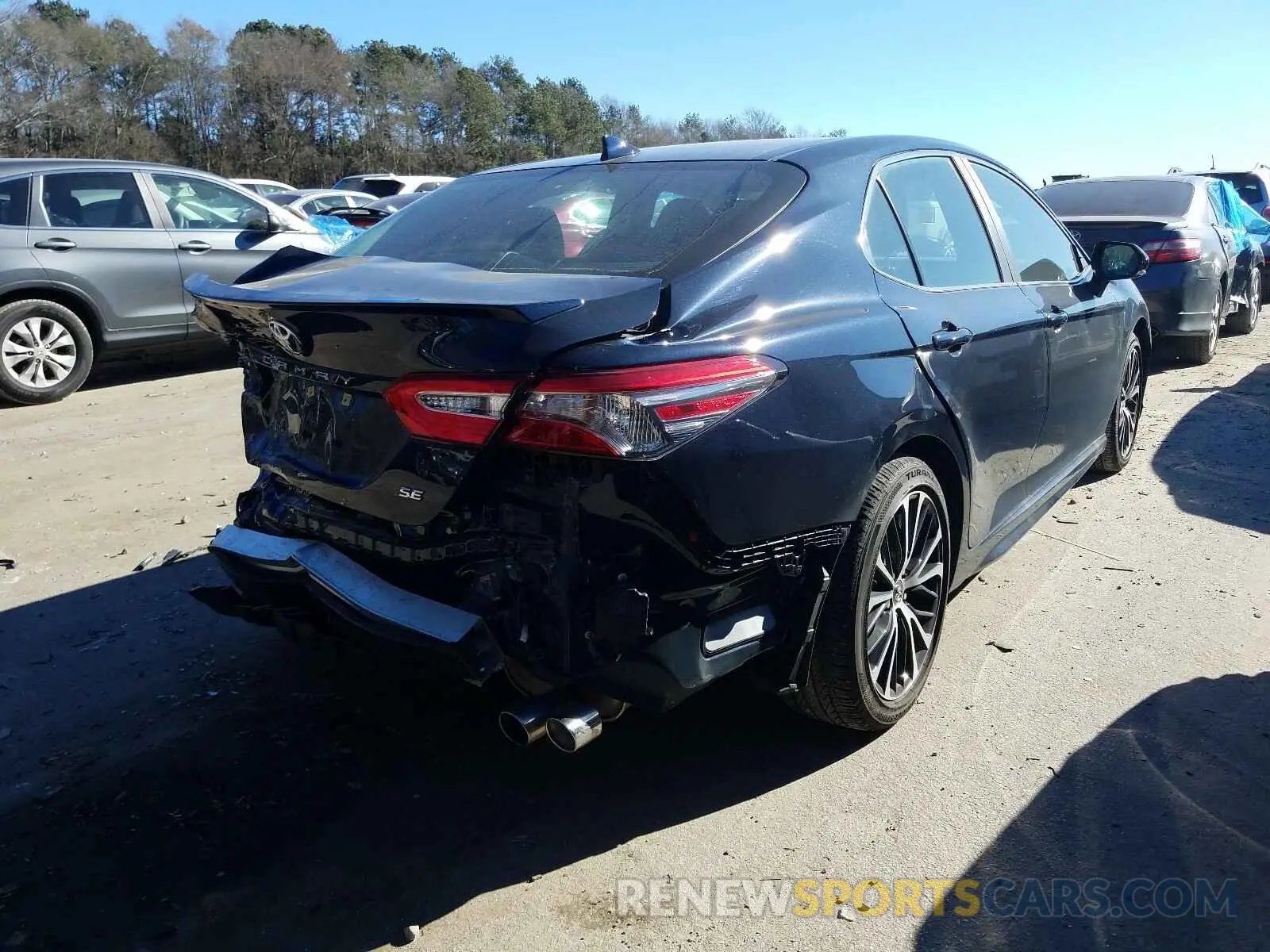 4 fotografías del automóvil dañado 4T1B11HK3KU286354 TOYOTA CAMRY 2019