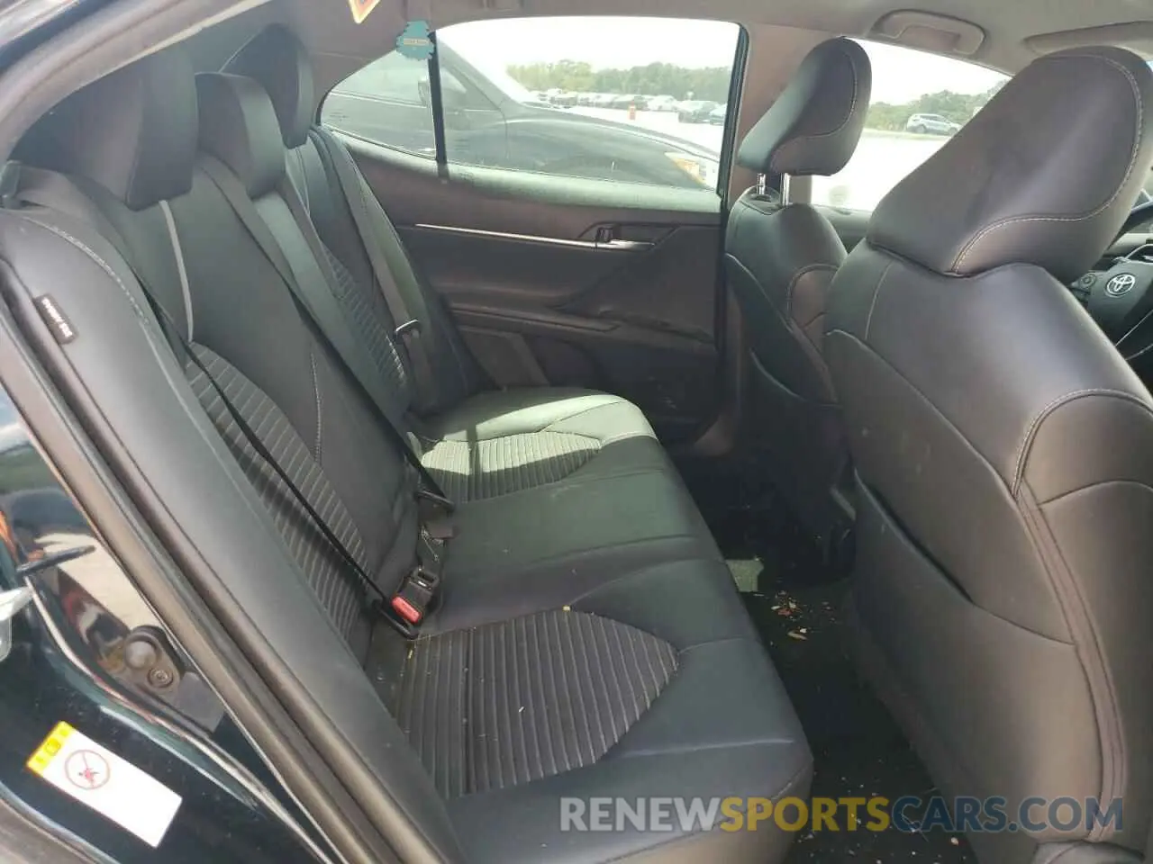 10 fotografías del automóvil dañado 4T1B11HK3KU682087 TOYOTA CAMRY 2019
