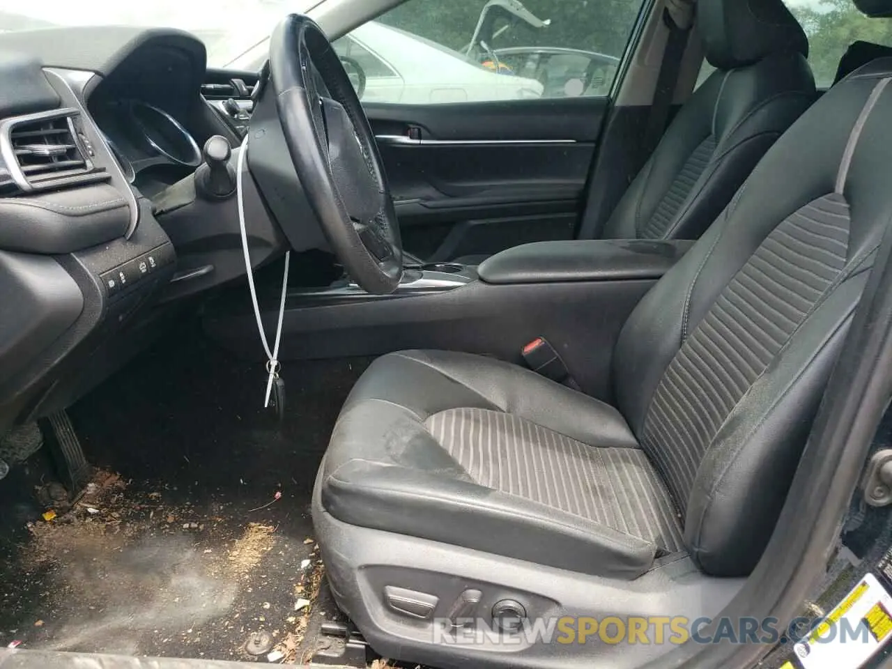 7 fotografías del automóvil dañado 4T1B11HK3KU682087 TOYOTA CAMRY 2019