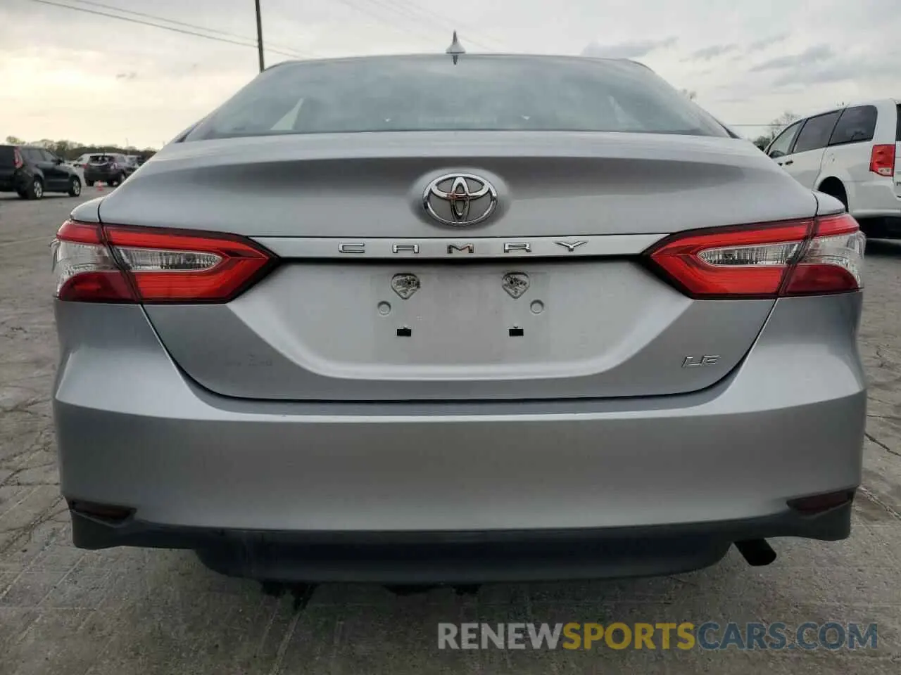 6 fotografías del automóvil dañado 4T1B11HK3KU682736 TOYOTA CAMRY 2019