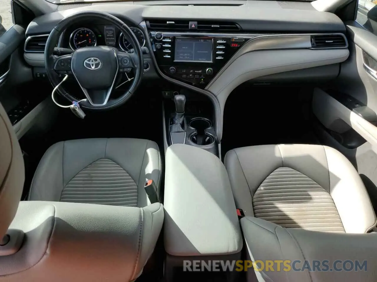 8 fotografías del automóvil dañado 4T1B11HK3KU683627 TOYOTA CAMRY 2019