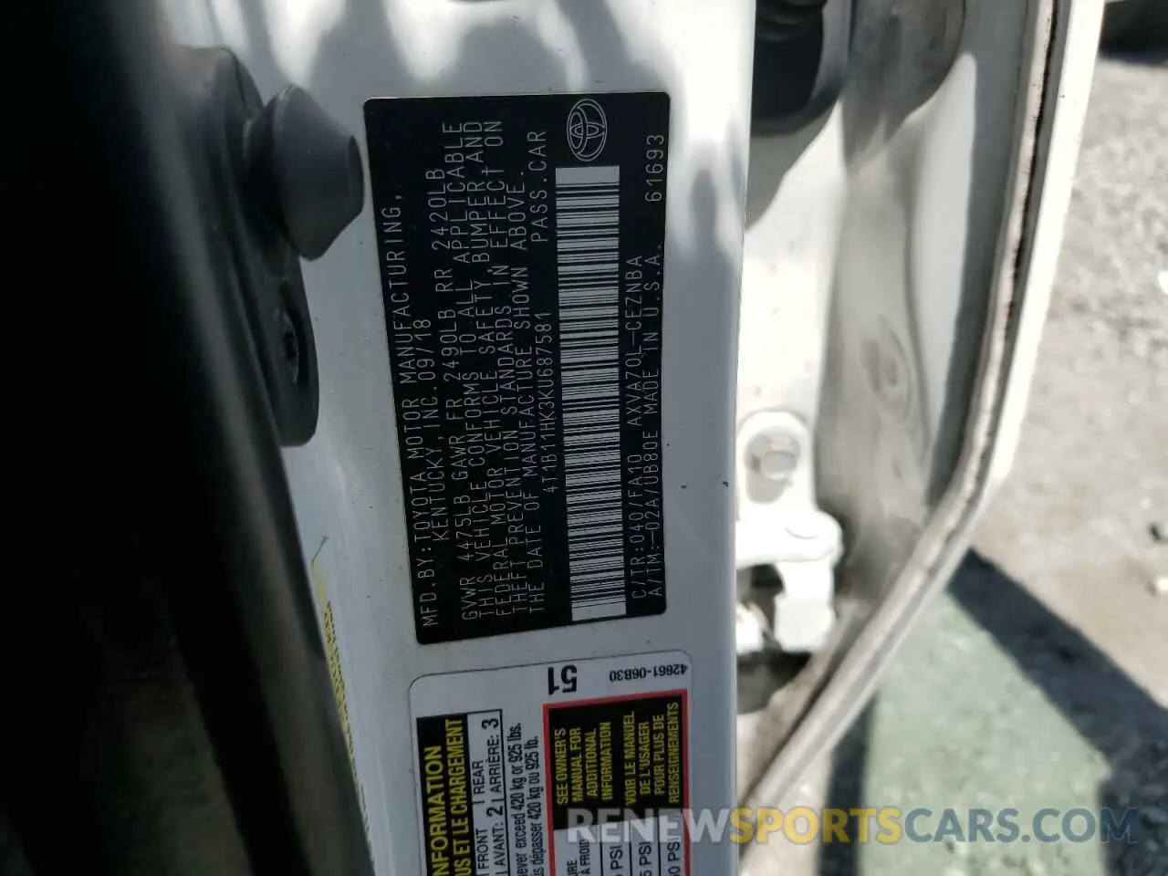12 fotografías del automóvil dañado 4T1B11HK3KU687581 TOYOTA CAMRY 2019