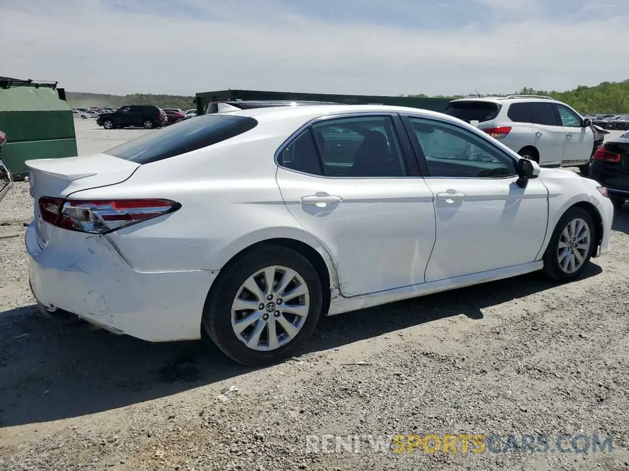 3 fotografías del automóvil dañado 4T1B11HK3KU687581 TOYOTA CAMRY 2019