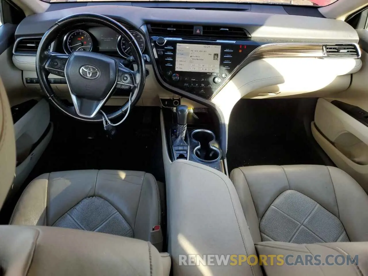 8 fotografías del automóvil dañado 4T1B11HK3KU693008 TOYOTA CAMRY 2019