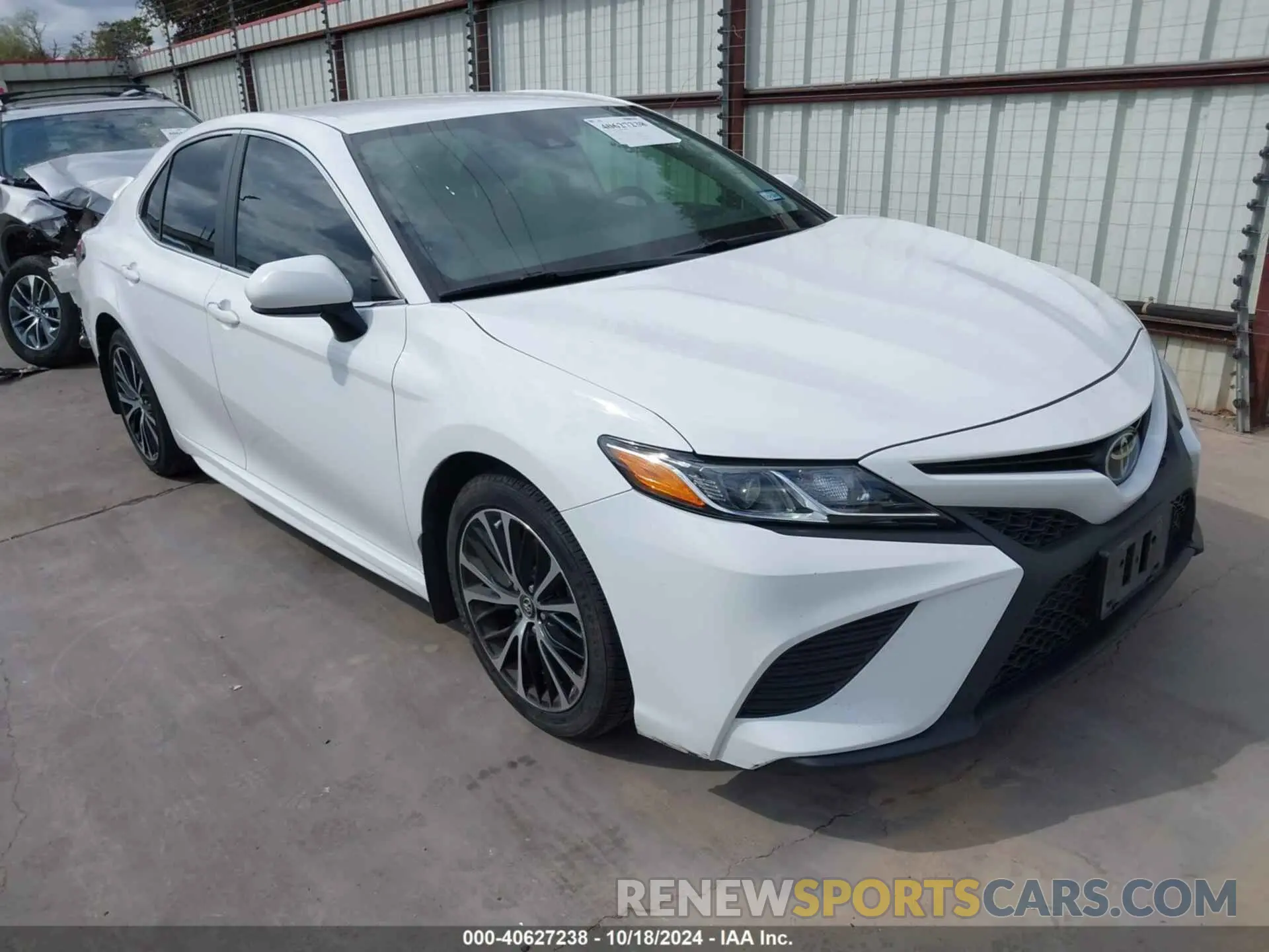 1 fotografías del automóvil dañado 4T1B11HK3KU695728 TOYOTA CAMRY 2019