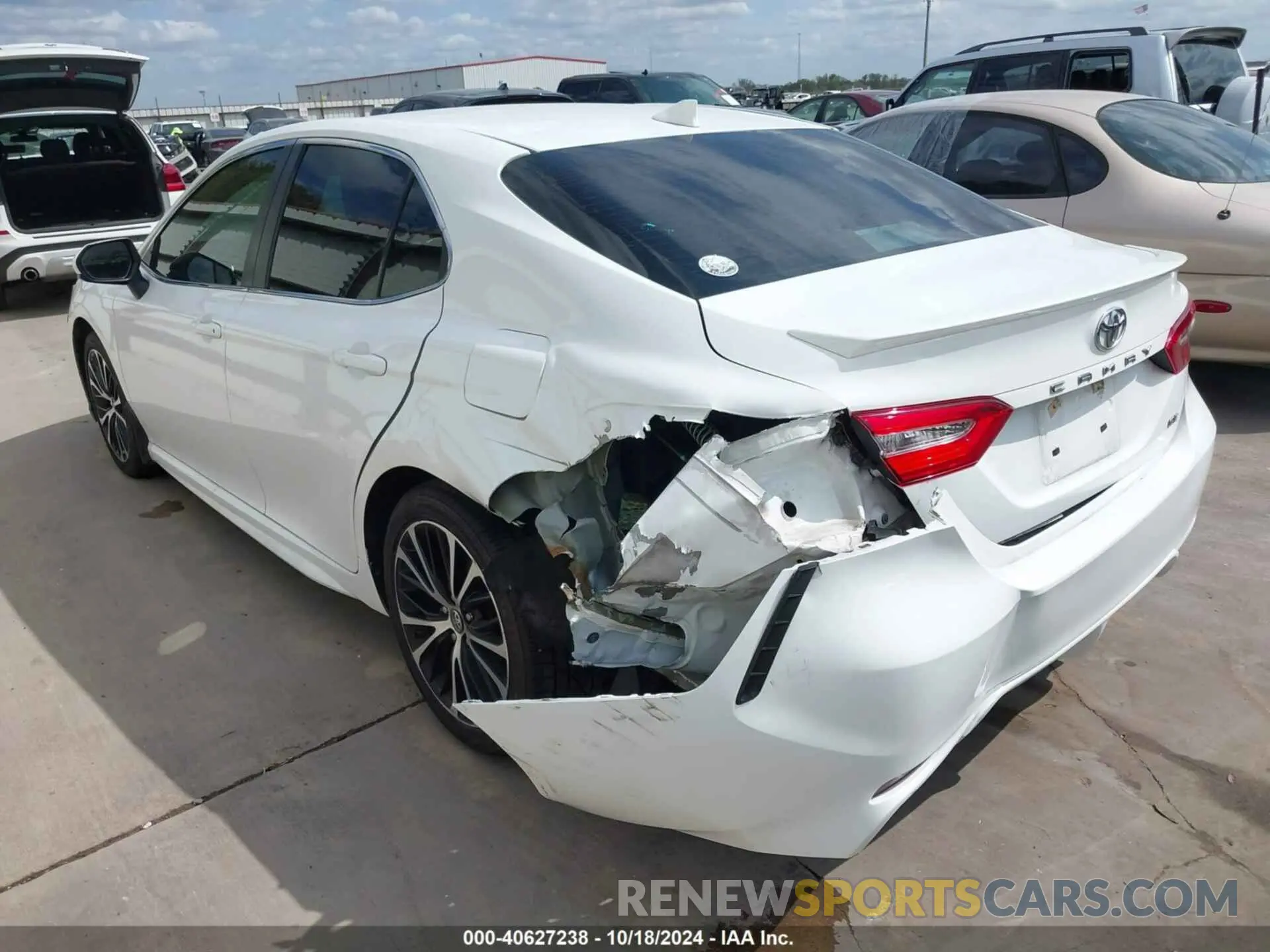 6 fotografías del automóvil dañado 4T1B11HK3KU695728 TOYOTA CAMRY 2019