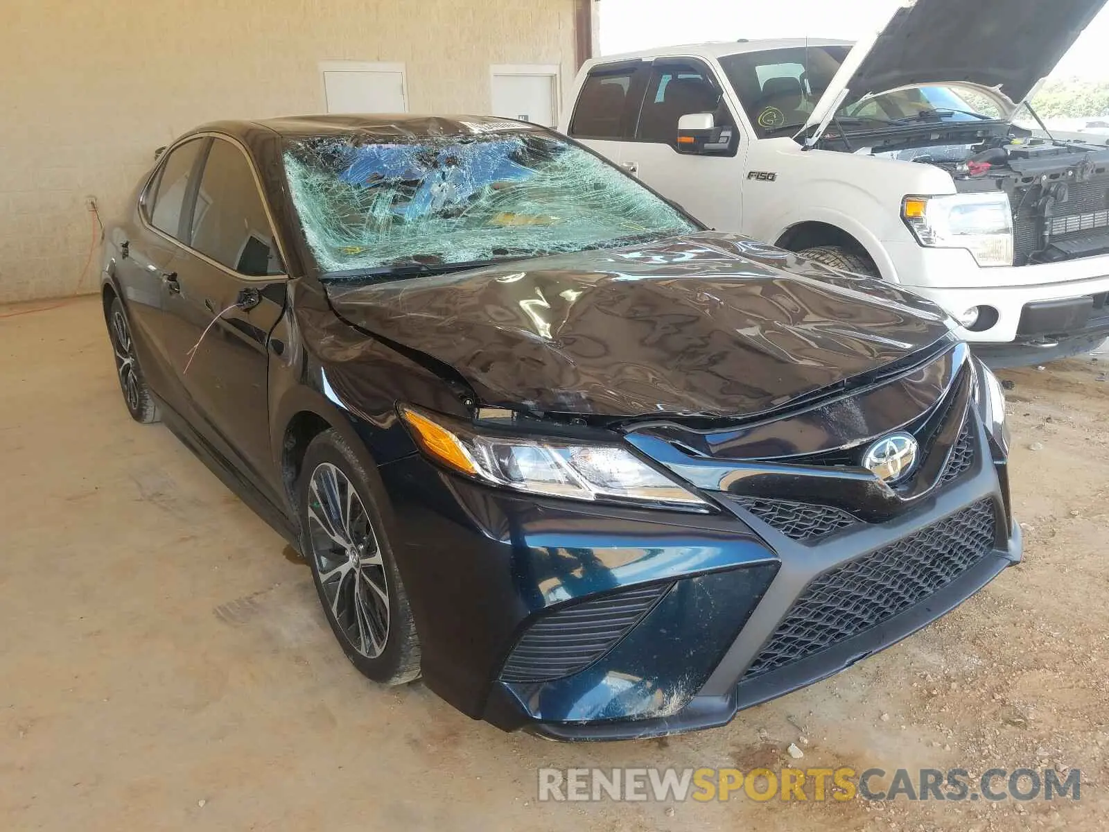 1 fotografías del automóvil dañado 4T1B11HK3KU697169 TOYOTA CAMRY 2019