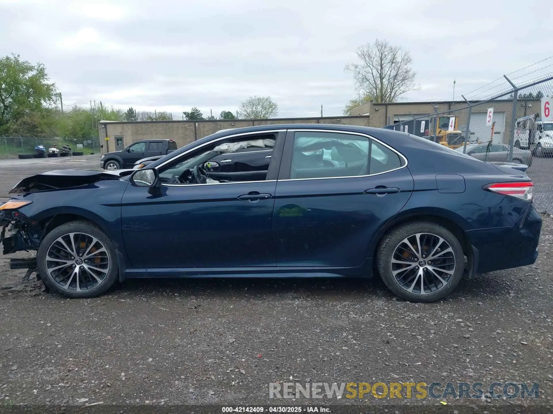 15 fotografías del automóvil dañado 4T1B11HK3KU702368 TOYOTA CAMRY 2019