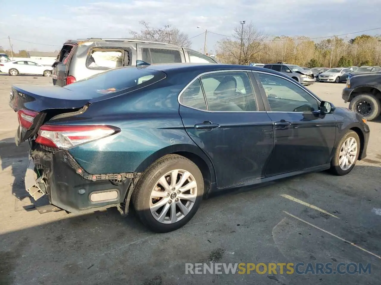 3 fotografías del automóvil dañado 4T1B11HK3KU706131 TOYOTA CAMRY 2019