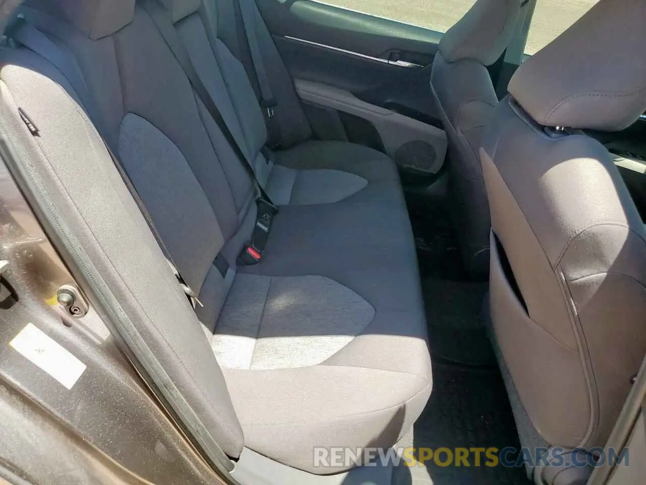 10 fotografías del automóvil dañado 4T1B11HK3KU711250 TOYOTA CAMRY 2019