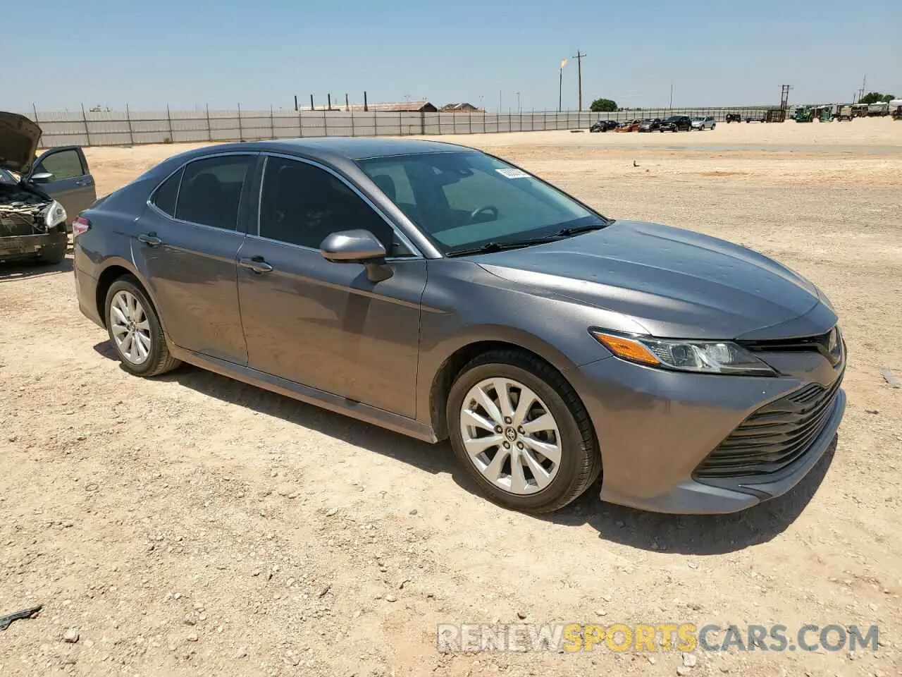 4 fotografías del automóvil dañado 4T1B11HK3KU711250 TOYOTA CAMRY 2019