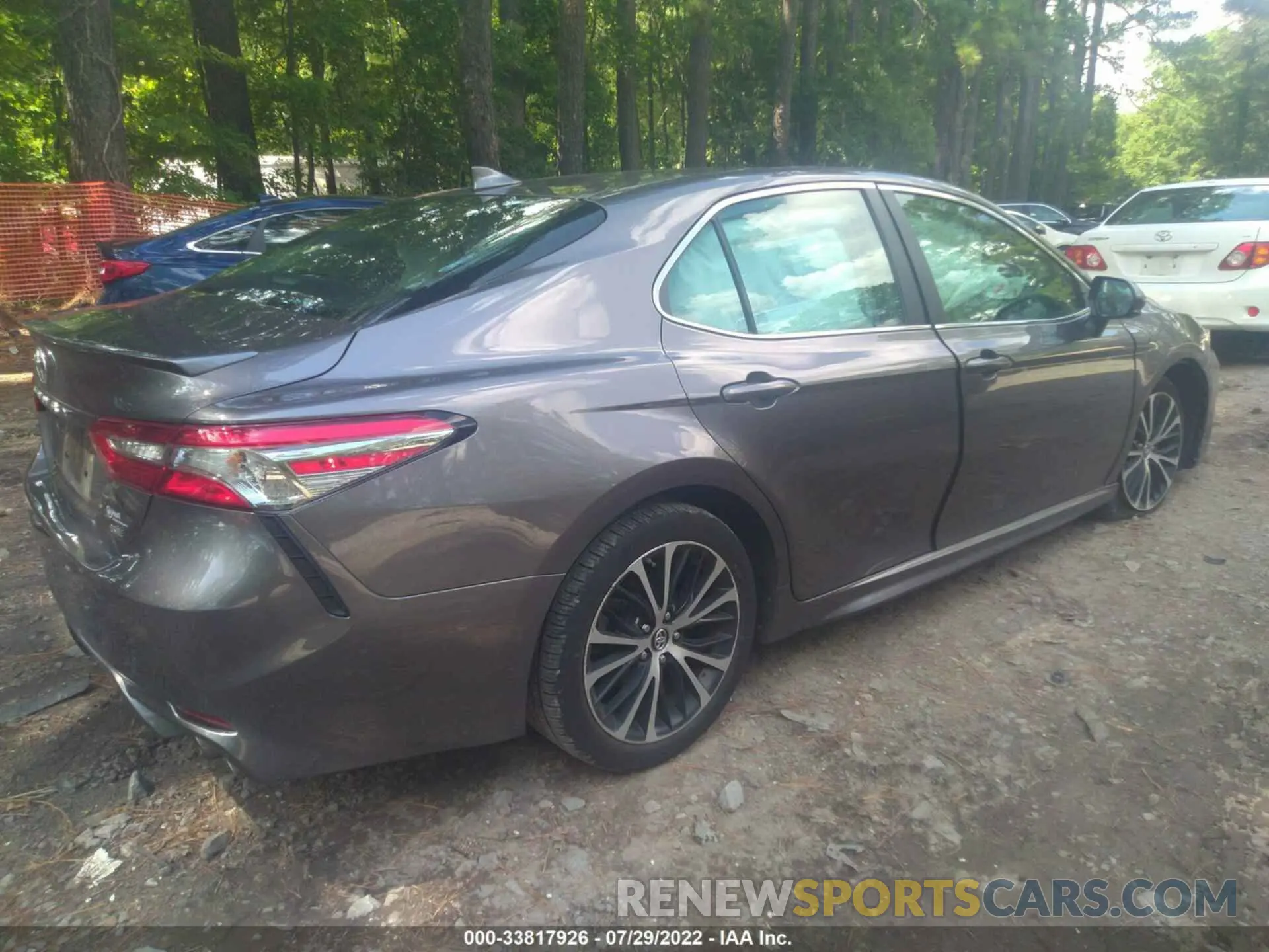 4 fotografías del automóvil dañado 4T1B11HK3KU718926 TOYOTA CAMRY 2019