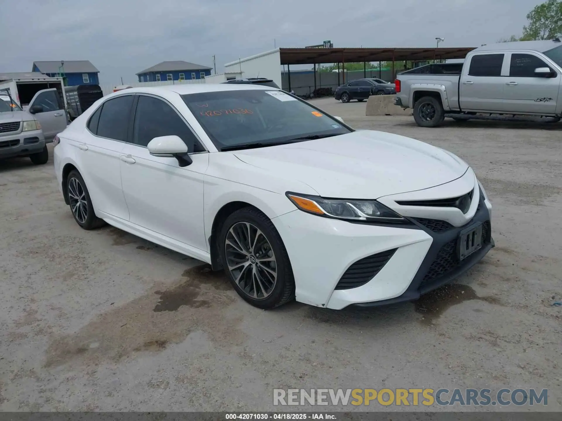 1 fotografías del automóvil dañado 4T1B11HK3KU719137 TOYOTA CAMRY 2019