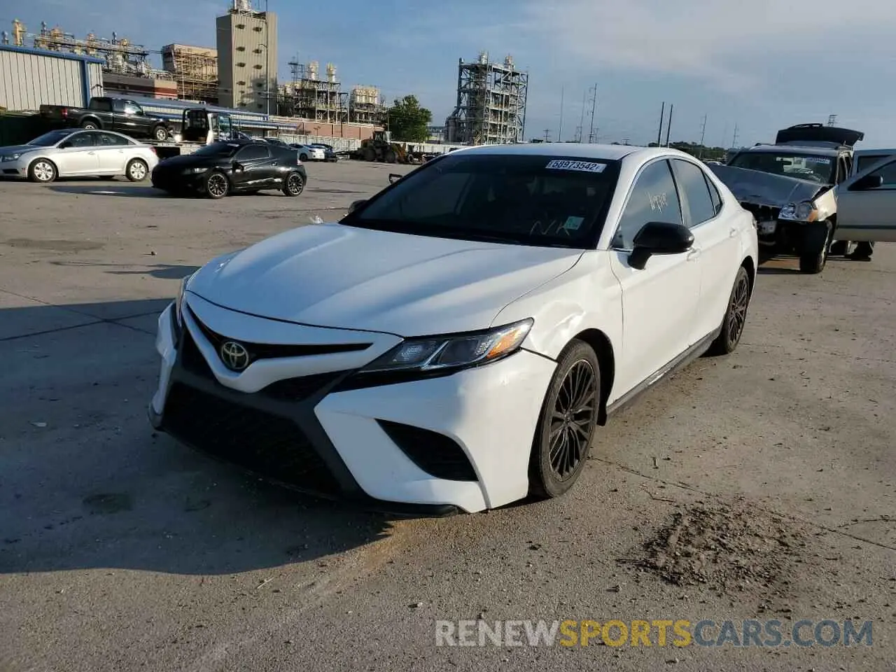 2 fotografías del automóvil dañado 4T1B11HK3KU736715 TOYOTA CAMRY 2019