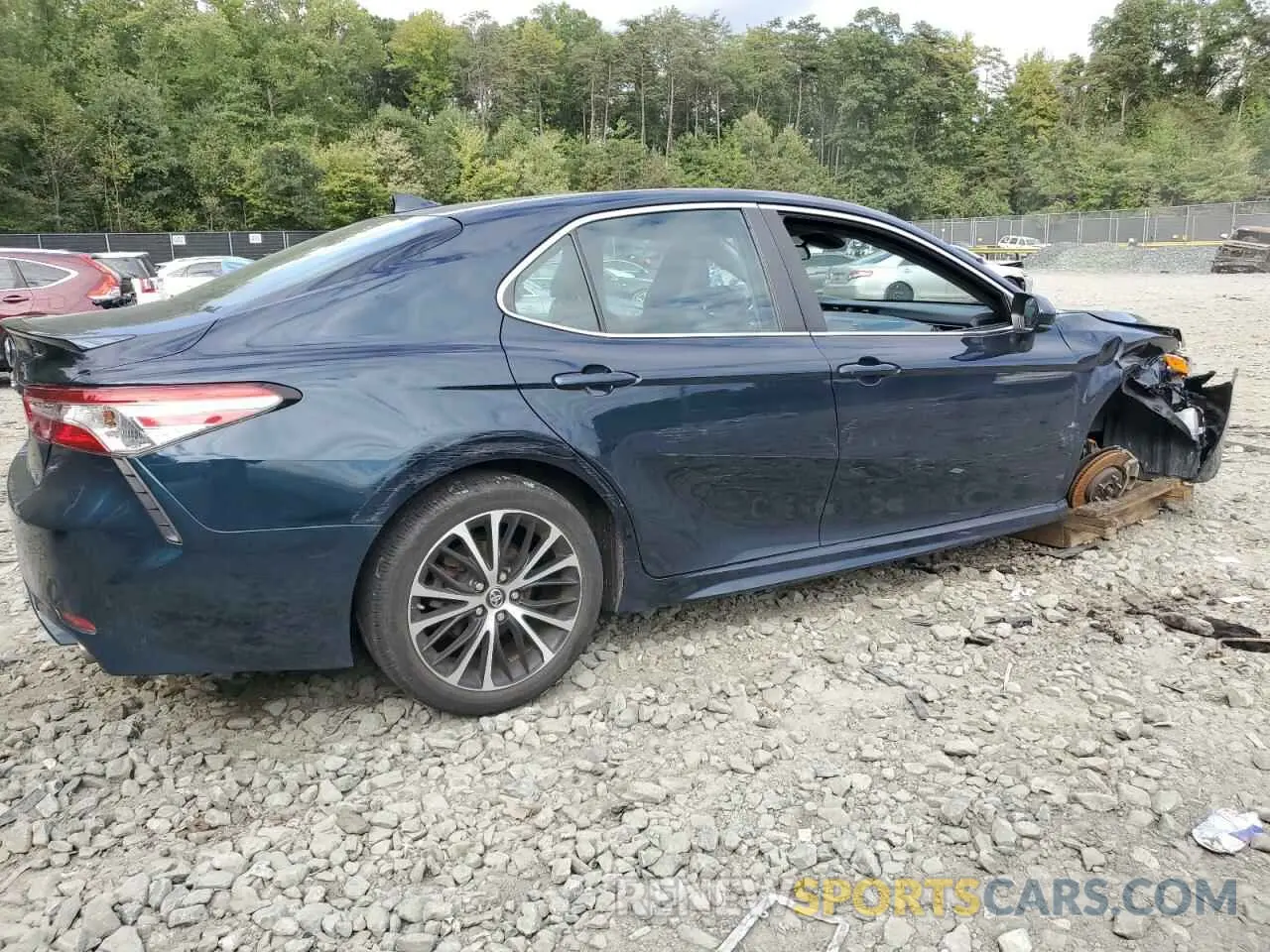 3 fotografías del automóvil dañado 4T1B11HK3KU740781 TOYOTA CAMRY 2019