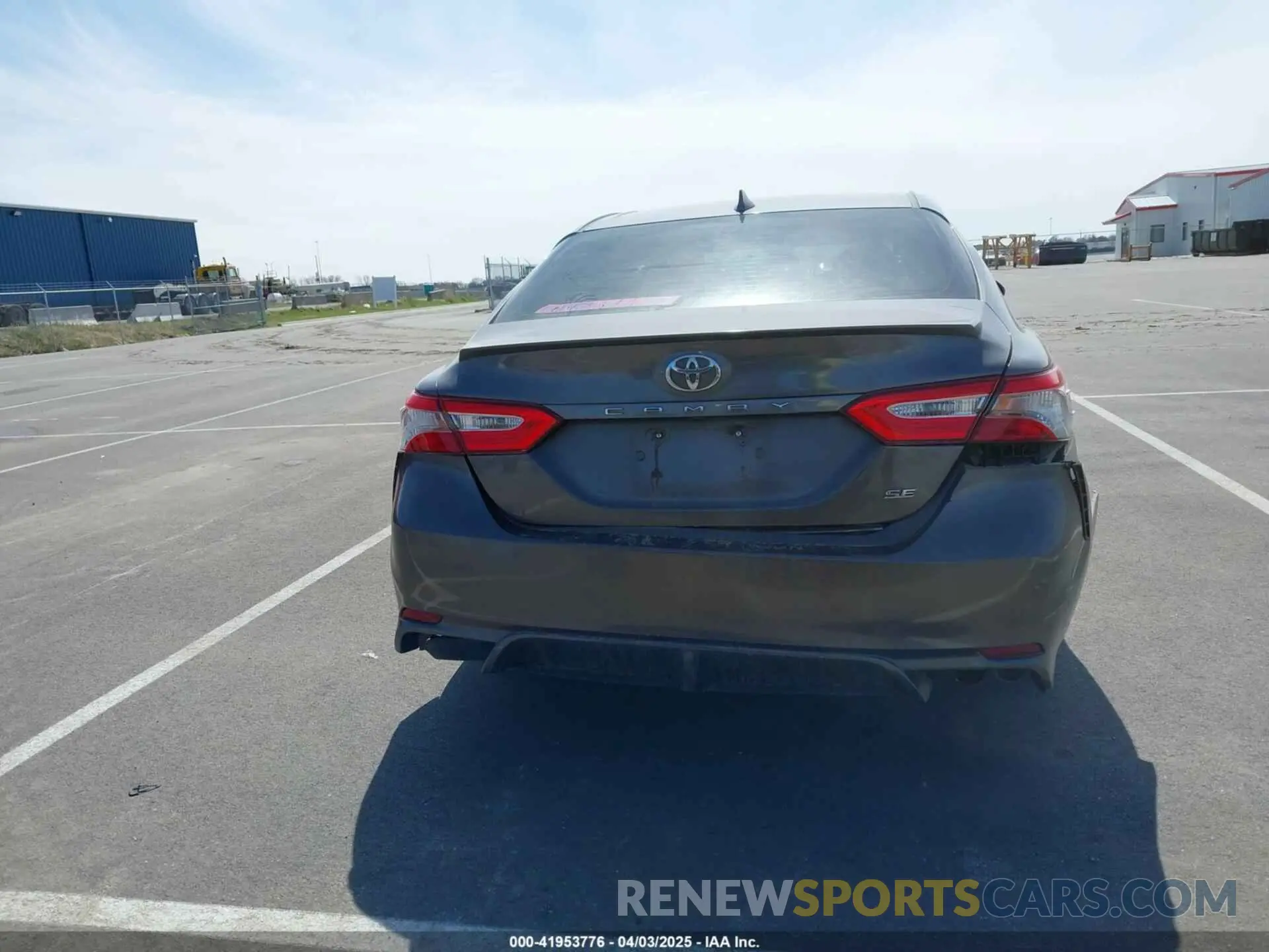 16 fotografías del automóvil dañado 4T1B11HK3KU747018 TOYOTA CAMRY 2019